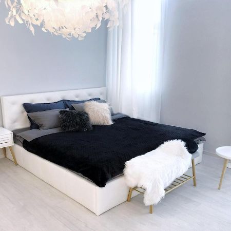 Затишна Квартира У Центрі Міста Elisium3 Kiev Luaran gambar